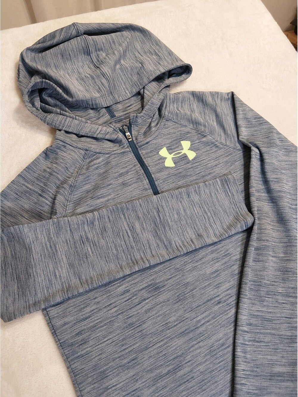 Under Armour Youth Loose Fit HeatGear Hoodie Pullover - Size YLG. 0080